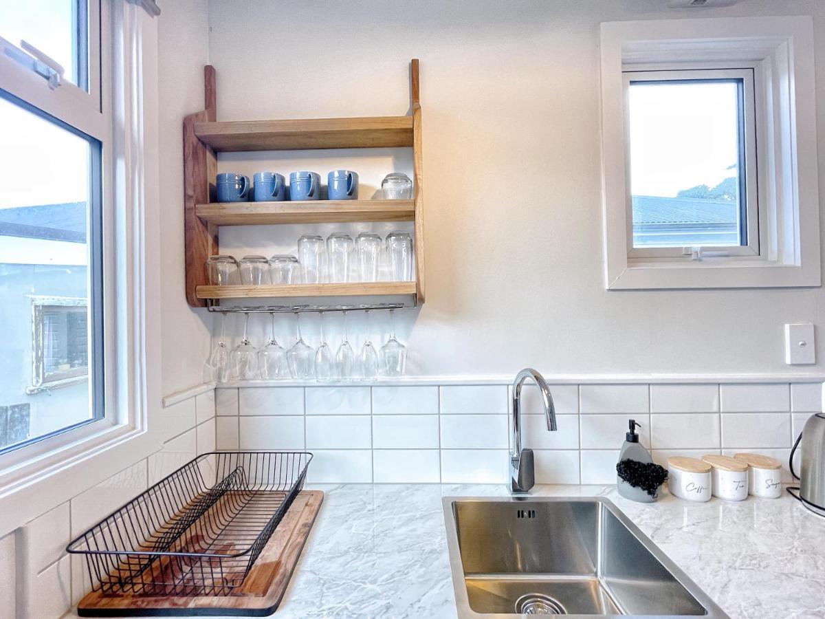 Вилла Cozy N Comfortable,5 Mins To Airport Веллингтон Экстерьер фото